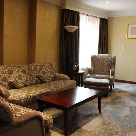 The Bund Riverside Hotel Shanghai Bagian luar foto
