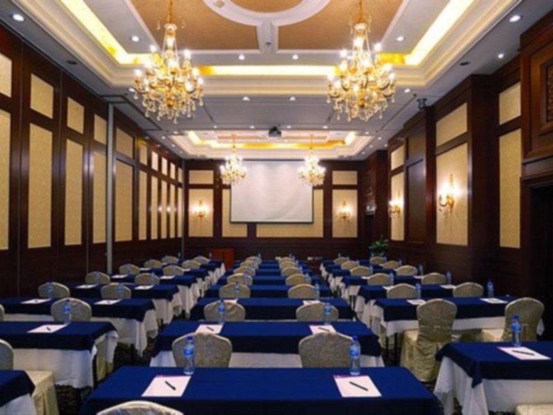The Bund Riverside Hotel Shanghai Bagian luar foto